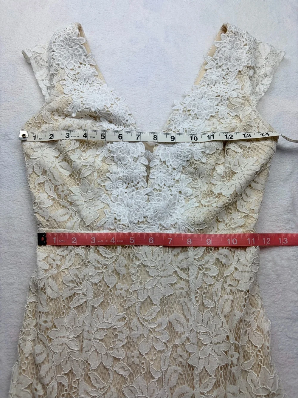 Lulus NWT Ivory Lace Mermaid Wedding Gown XXS Deep V Bridal Dress